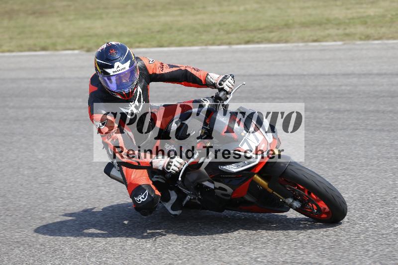 Archiv-2025/49 26.08.2025 Cornu Master School ADR/blau-bleu/77